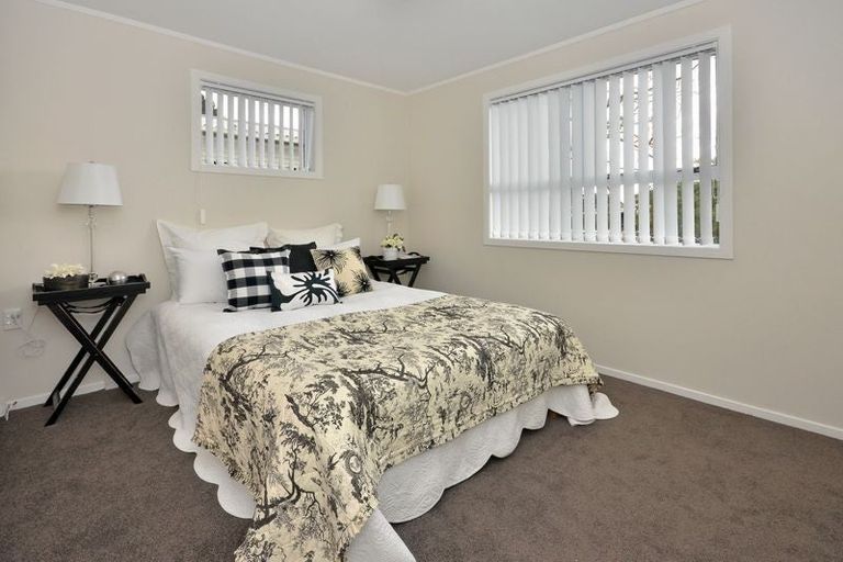 Photo of property in 19 Addington Avenue, Manurewa, Auckland, 2102