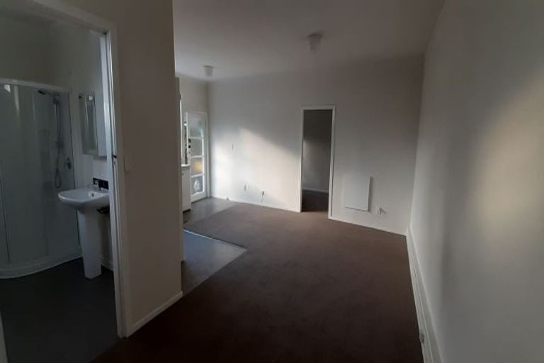 Photo of property in 121 Owen Street, Newtown, Wellington, 6021