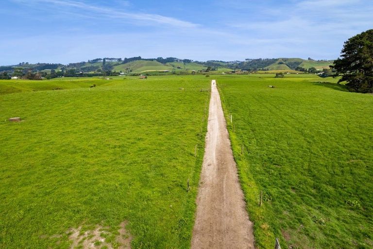 Photo of property in 78 Waitoetoe Road, Mimi, Urenui, 4377