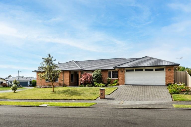 Photo of property in 5 Fairview Place, Havelock North, 4130