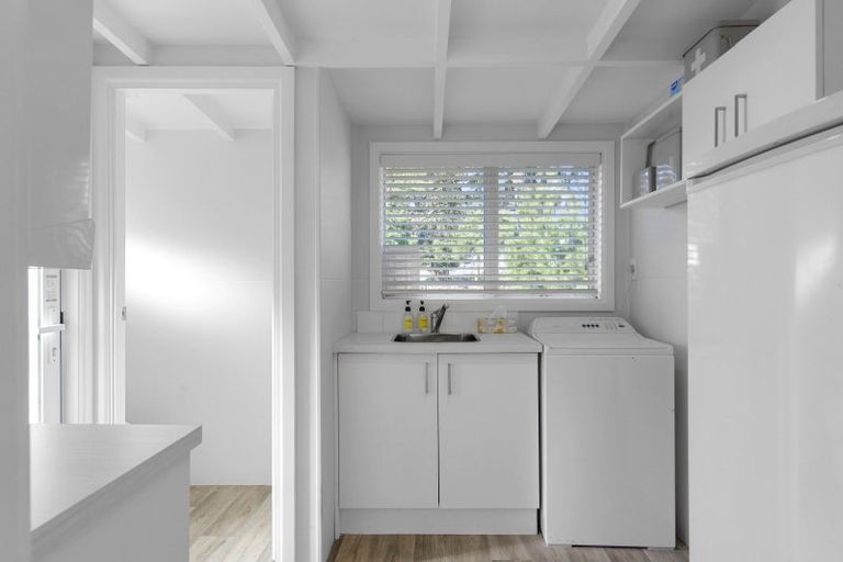 Photo of property in 15 South Crescent, Amberley, 7481