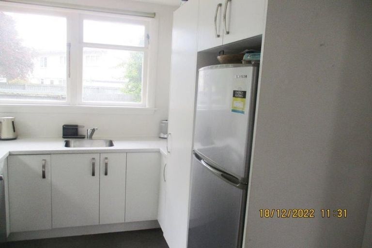 Photo of property in 33 Guildford Street, Burnside, Christchurch, 8053