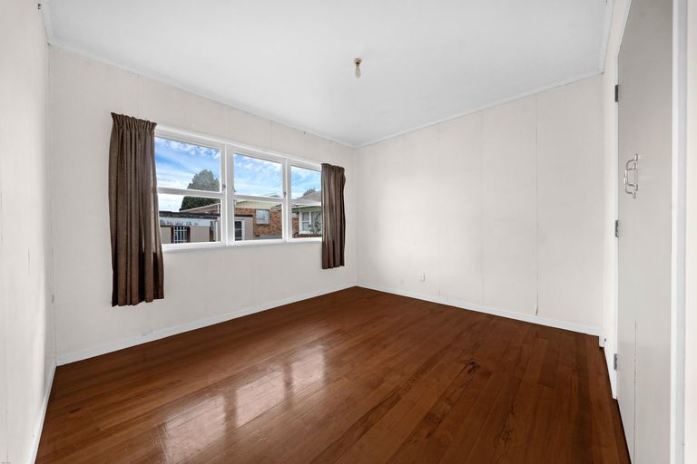 Photo of property in 2/62 Great South Road, Papatoetoe, Auckland, 2025