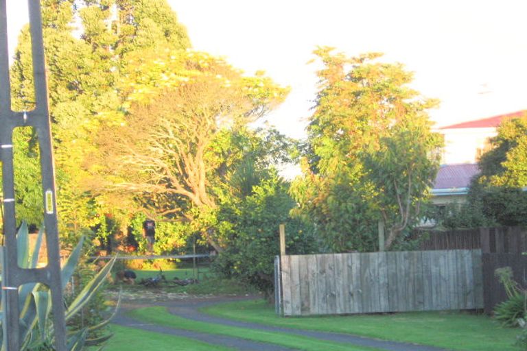 Photo of property in 15a Allenby Road, Papatoetoe, Auckland, 2025