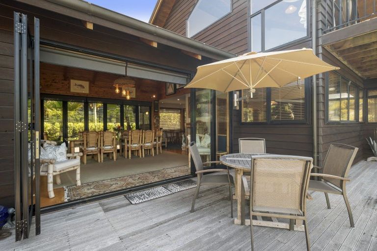 Photo of property in 5 Te Urunga Place, Acacia Bay, Taupo, 3330