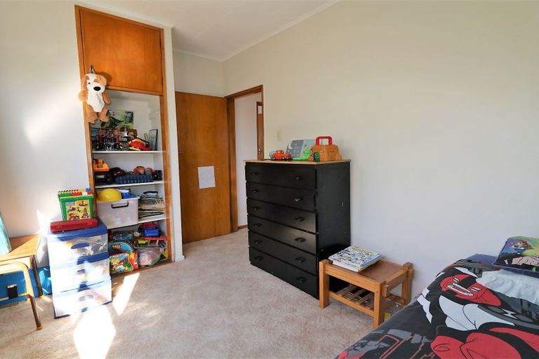 Photo of property in 2 Fairbrother Street, Carterton, 5713