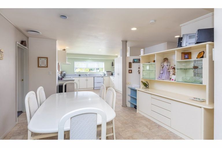 Photo of property in 19 Brookvale Park, Stanmore Bay, Whangaparaoa, 0932