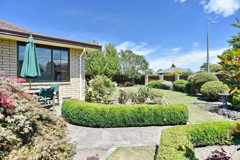 Photo of property in 2 Fiona Place, Hei Hei, Christchurch, 8042