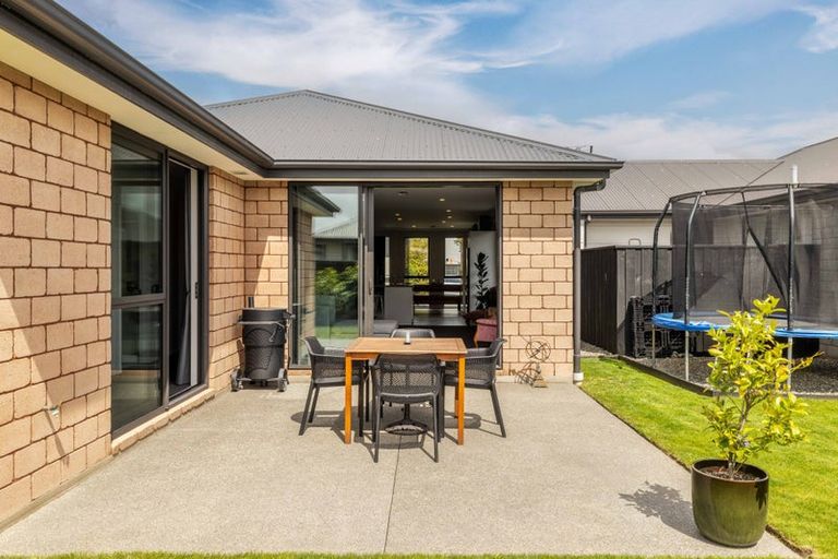 Photo of property in 22 George West Square West, Wigram, Christchurch, 8025