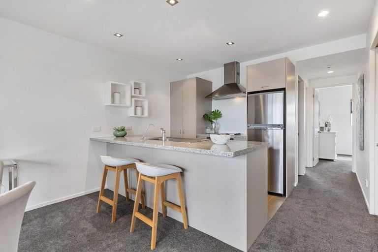 Photo of property in 4/79 Schnapper Rock Road, Schnapper Rock, Auckland, 0632