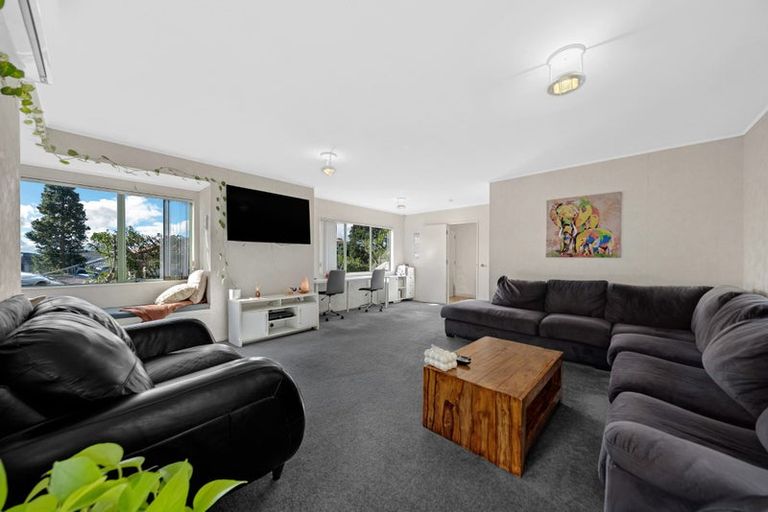 Photo of property in 41 Westpark Drive, West Harbour, Auckland, 0618