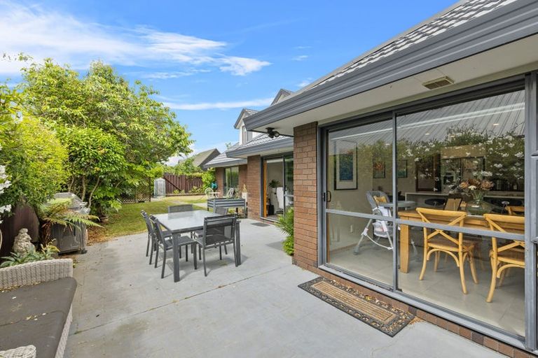 Photo of property in 18 Vanderbilt Place, Halswell, Christchurch, 8025