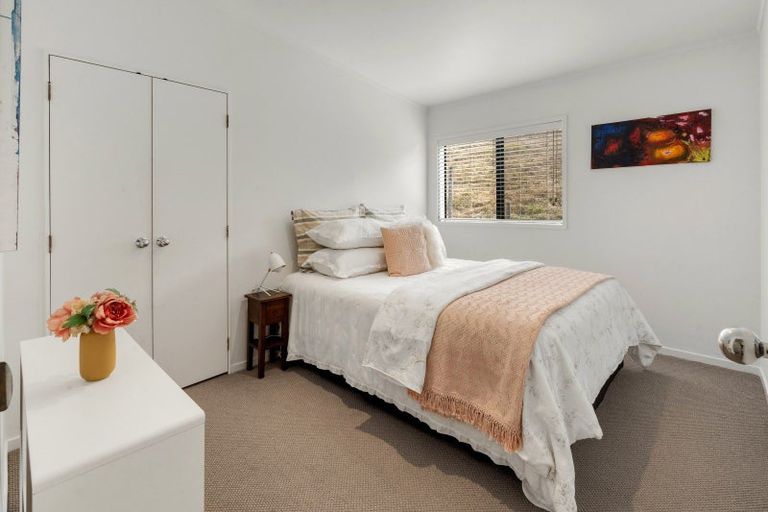 Photo of property in 17 Hayley Lane, East Tamaki Heights, Auckland, 2016