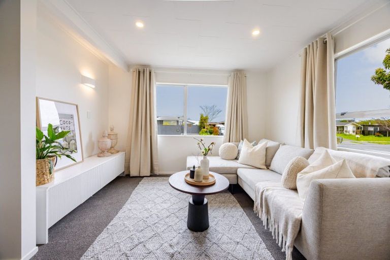 Photo of property in 2 Lomond Place, Tamatea, Napier, 4112