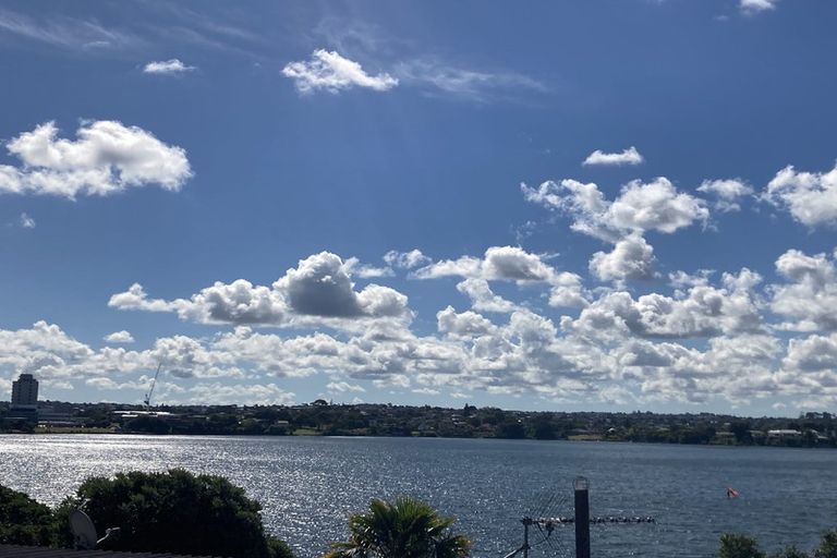 Photo of property in 2 The Promenade, Takapuna, Auckland, 0622