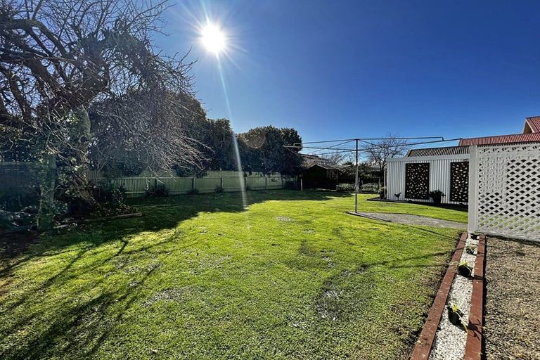 Photo of property in 21 Beresford Street, Takaro, Palmerston North, 4410