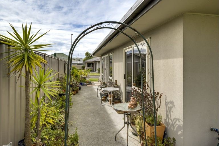 Photo of property in 1109a Karamu Road North, Mayfair, Hastings, 4122