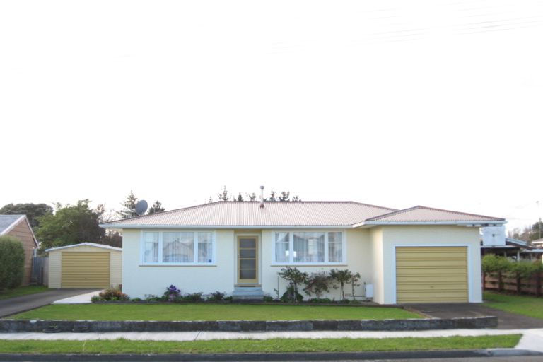 Photo of property in 32 Rangatira Street, Otaki, 5512