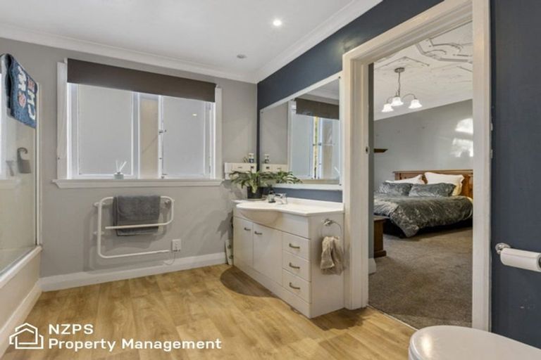 Photo of property in 2a Muir Street, Green Island, Dunedin, 9018