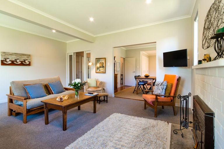 Photo of property in 547 Te Mata Mangateretere Road, Havelock North, 4294