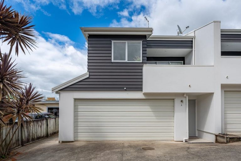 Photo of property in 3a Scotland Place, Hillcrest, Hamilton, 3216