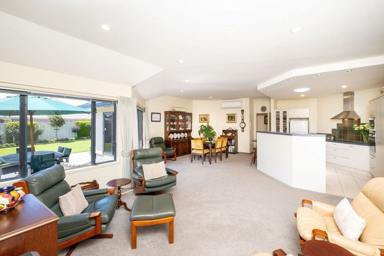 Photo of property in 15 Russell Robertson Drive, Havelock North, 4130