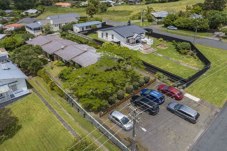 Photo of property in 3/3 Miro Street, Helensville, 0800
