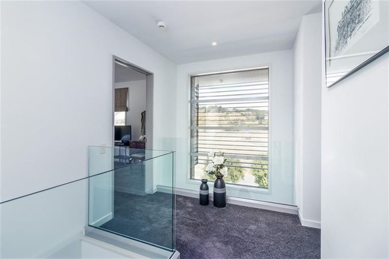 Photo of property in 47 Shalamar Drive, Cashmere, Christchurch, 8022