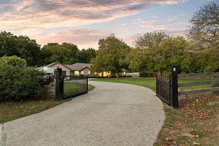 Photo of property in 8 Crawford Place, Lake Hayes, Queenstown, 9304