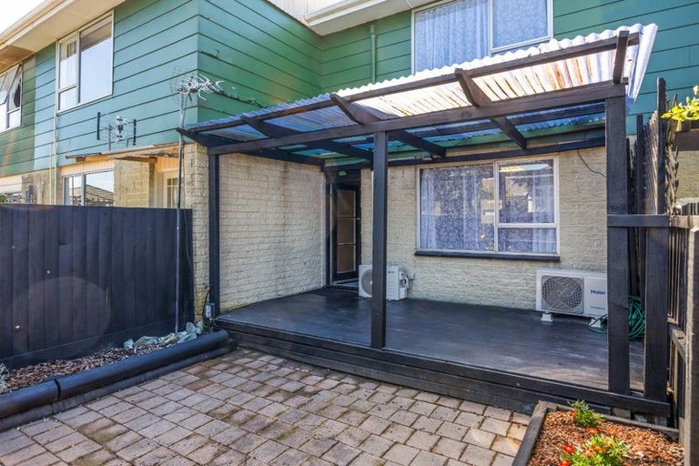 Photo of property in 3/19 Hargest Crescent, Sydenham, Christchurch, 8023