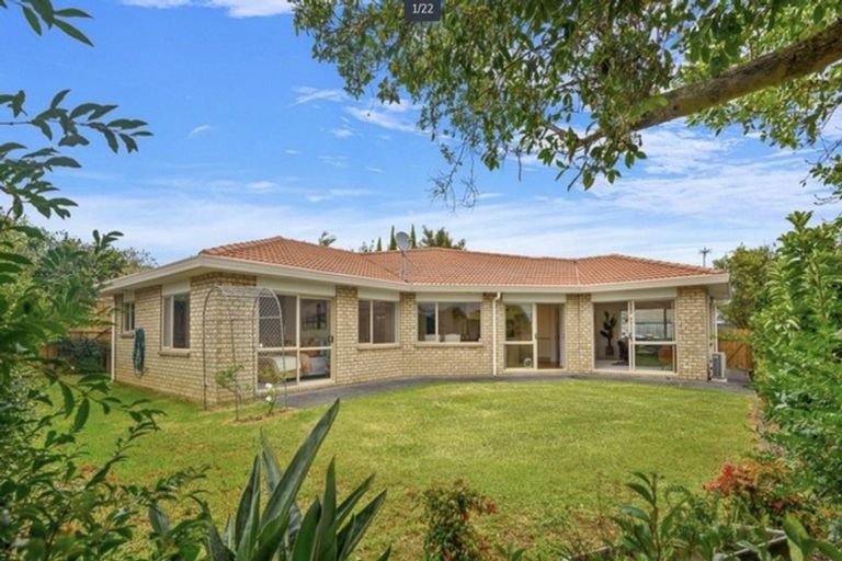 Photo of property in 36 Fleetwood Drive, Henderson, Auckland, 0612