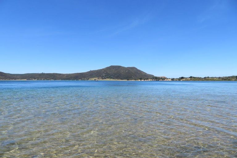 Photo of property in 38 Waterfront Road, Pukenui, 0484