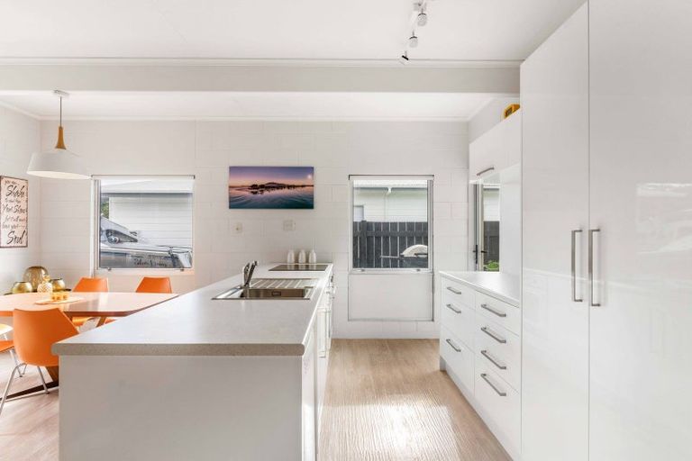 Photo of property in 7 Crown Reef, Pauanui, Hikuai, 3579