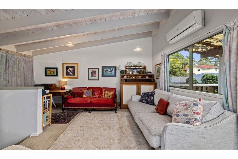 Photo of property in 11 Greenview Heights, Kerikeri, 0230