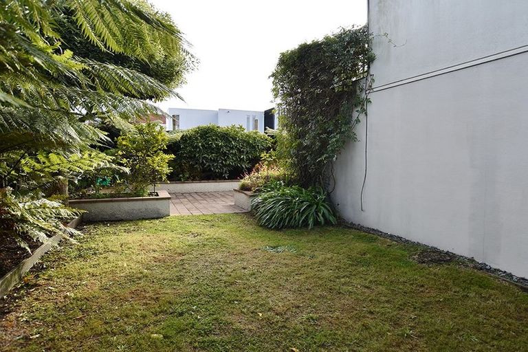 Photo of property in 3/69 Carlton Mill Road, Merivale, Christchurch, 8014