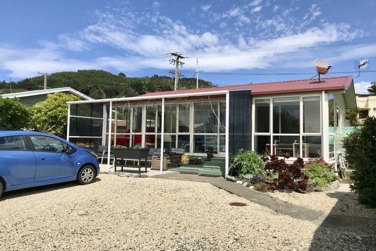 Photo of property in 50 Onslow Street, Bluff, 9814