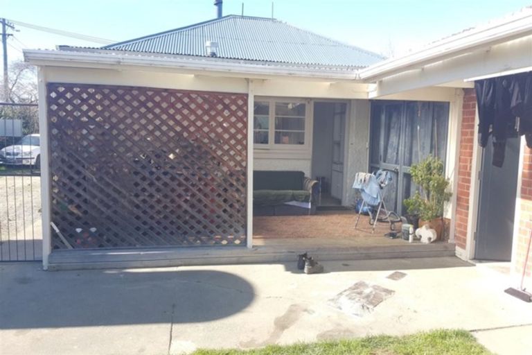 Photo of property in 16 Turnbull Street, Pareora, 7912