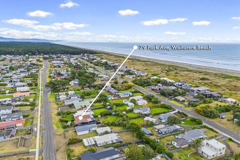 Photo of property in 79 Park Avenue, Waitarere Beach, Levin, 5510