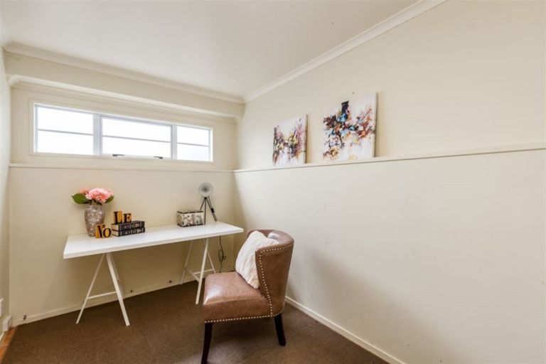 Photo of property in 28 Westminster Gardens, Unsworth Heights, Auckland, 0632