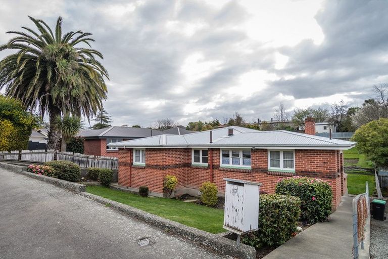 Photo of property in 17 Clifton Terrace, West End, Timaru, 7910