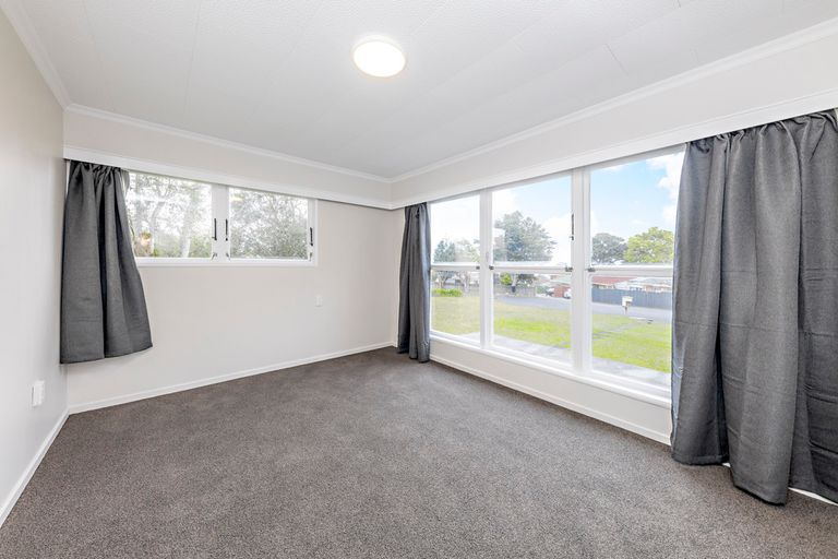Photo of property in 140 Great South Road, Manurewa, Auckland, 2102
