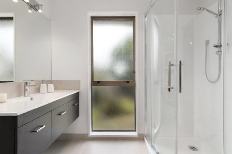 Photo of property in 33 Glenn Terrace, Otumoetai, Tauranga, 3110