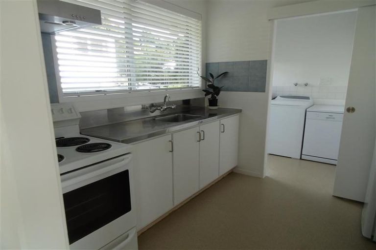 Photo of property in 1/36 Acacia Road, Torbay, Auckland, 0632