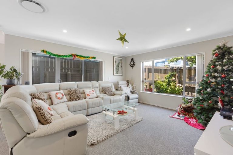 Photo of property in 22 Trelawny Terrace, Grenada Village, Wellington, 6037