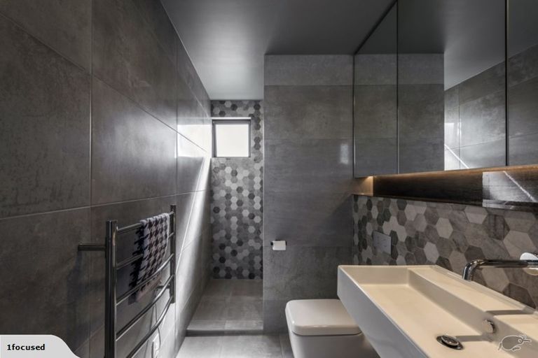 Photo of property in 12 Edgeware Road, St Albans, Christchurch, 8014