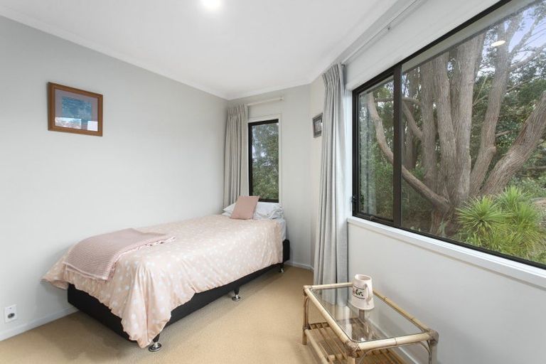 Photo of property in 26a Niccol Avenue, Narrow Neck, Auckland, 0624
