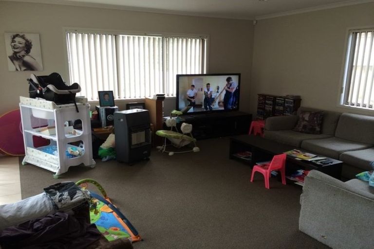 Photo of property in 64b Martyn Street, Waiuku, 2123