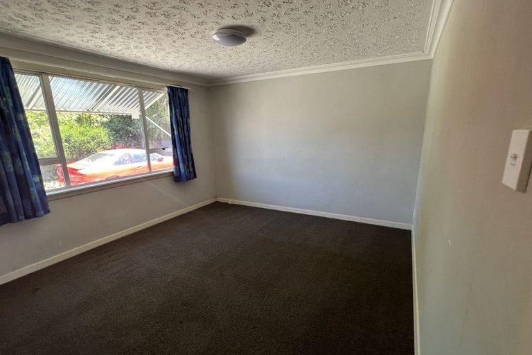 Photo of property in 16 Sawyers Arms Road, Northcote, Christchurch, 8052