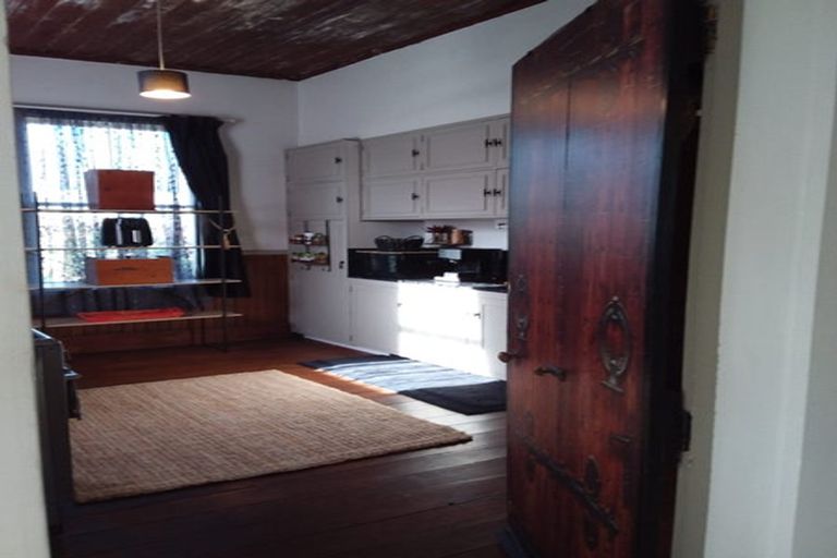 Photo of property in 67 Ngatai Street, Manaia, 4612