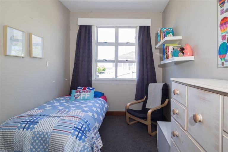 Photo of property in 70 Mcmurdo Street, Tinwald, Ashburton, 7700